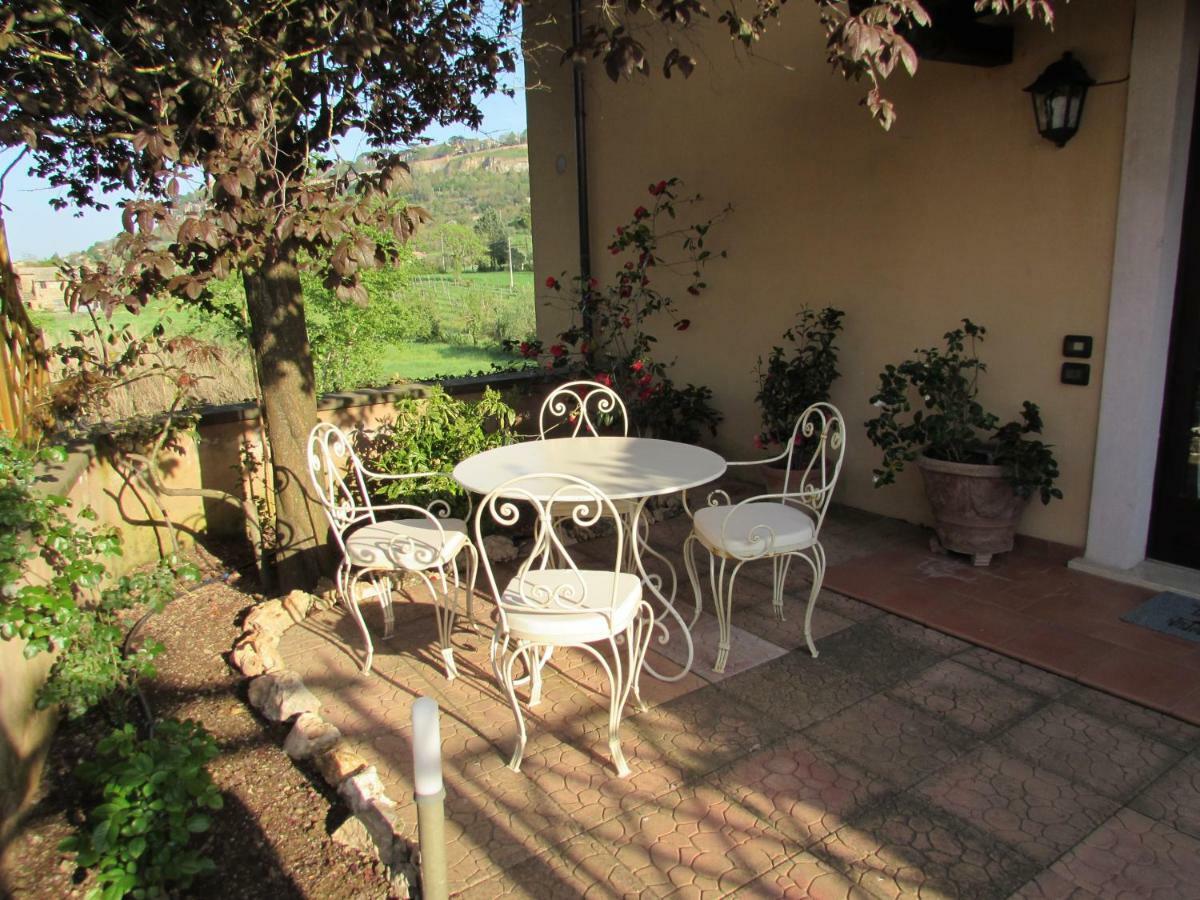 Casa Angolo Delle Rose Orvieto Luaran gambar