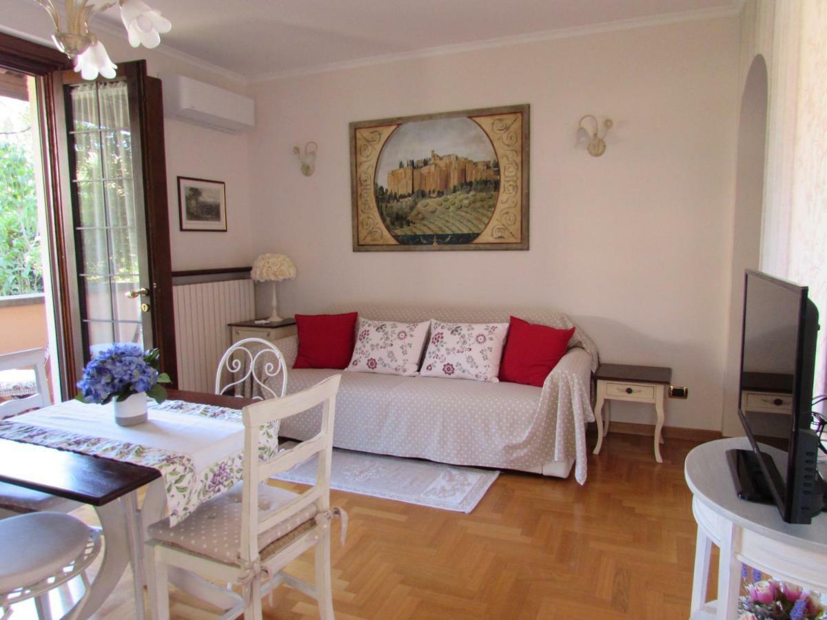 Casa Angolo Delle Rose Orvieto Luaran gambar